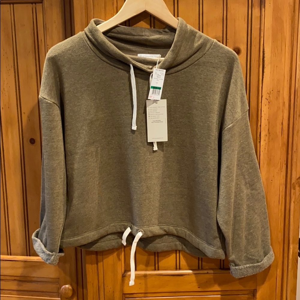 NWT Alternative Von Maur top